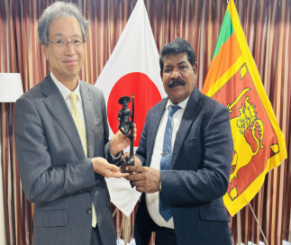 இலங்கையின் கடற்றொழில் தொழிற்துறையை நவீனமயமாக்குவதற்கு ஜப்பானின் முன்னணி ஆய்வு நிறுவனமான FRA இன் தொழில்நுட்ப உதவி - கூட்டு ஆய்வுக்காக ஜப்பானிய விஞ்ஞானிகளை இலங்கைக்கு வருமாறு அமைச்சர் இராமலிங்கம் சந்திரசேகர் அழைப்பு விடுத்துள்ளார்.