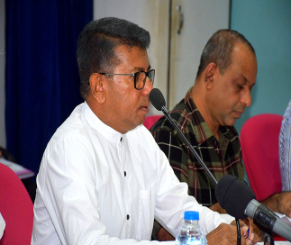 Deputy Minister Rathna Gamage offers immediate solutions to the problems of the fishing community in Ampara, 