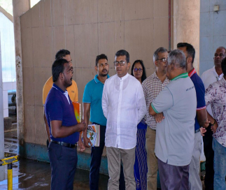 පෑලියගොඩ මත්ස්‍ය වෙළඳ සංකීර්ණයේ ගැටලු විසඳීමට නියෝජ්‍ය අමාත්‍ය රත්න ගමගේ මැදිහත් වෙයි: නව වැඩපිළිවෙළක් සඳහා වෙළෙඳ ප්‍රජාව සමඟ සාකච්ඡා
