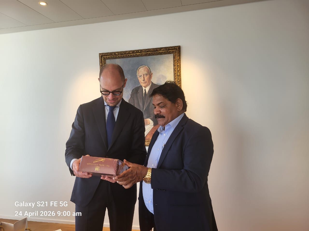 WhatsApp Image 2026 04 27 at 09.18.03